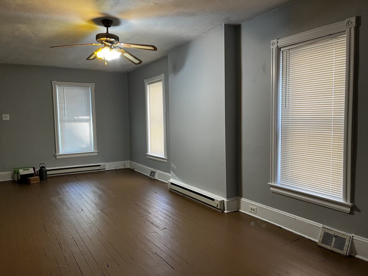 223 Madison Street - Photo 7 of 18