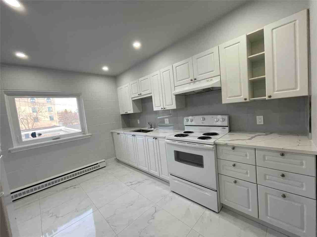 10 Mosley Street #1 - Photo 2 of 6