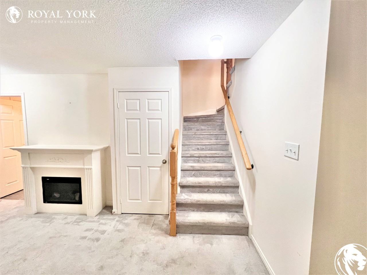 814 Audley Rd N - Photo 2 of 44