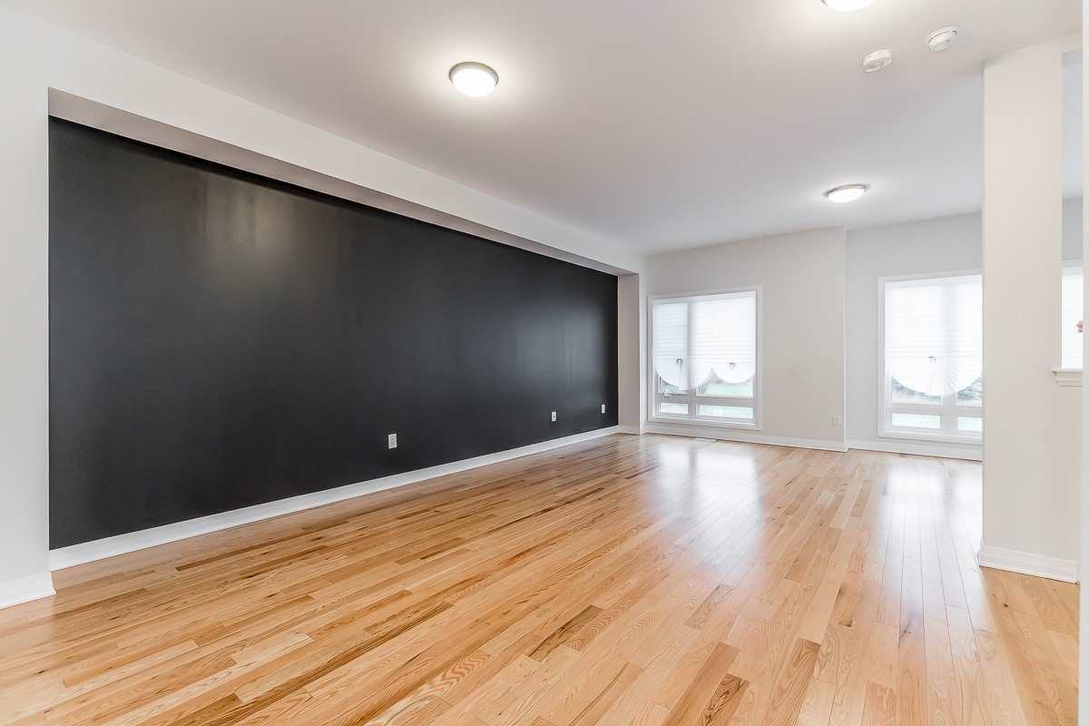 509 Simcoe Road - Photo 3 of 12