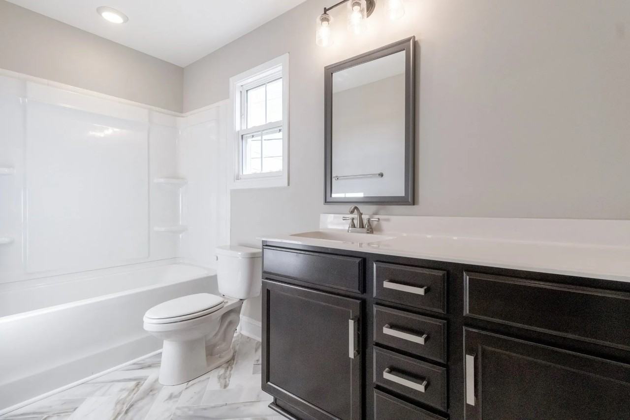 205 Notgrass Rd #1 - Photo 5 of 20