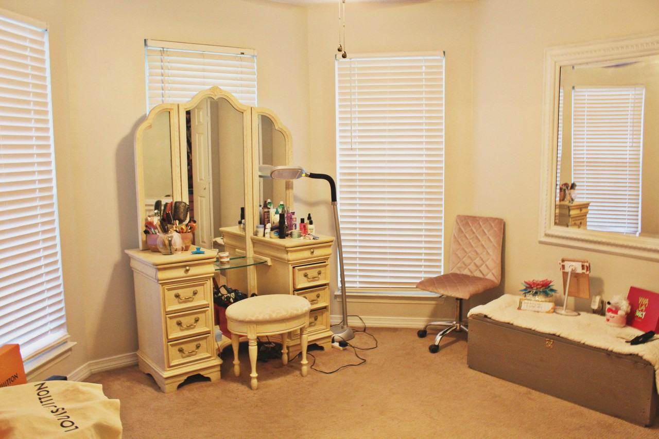 159 Meadowbrook Ct #1 - Photo 3 of 13