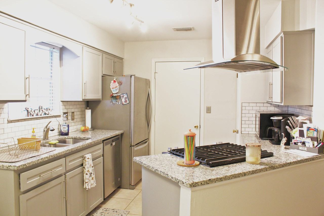 159 Meadowbrook Ct #1 - Photo 4 of 13