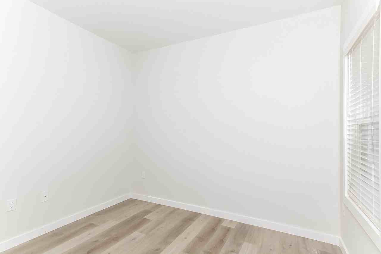 708 N 6th St - Photo 2 of 12