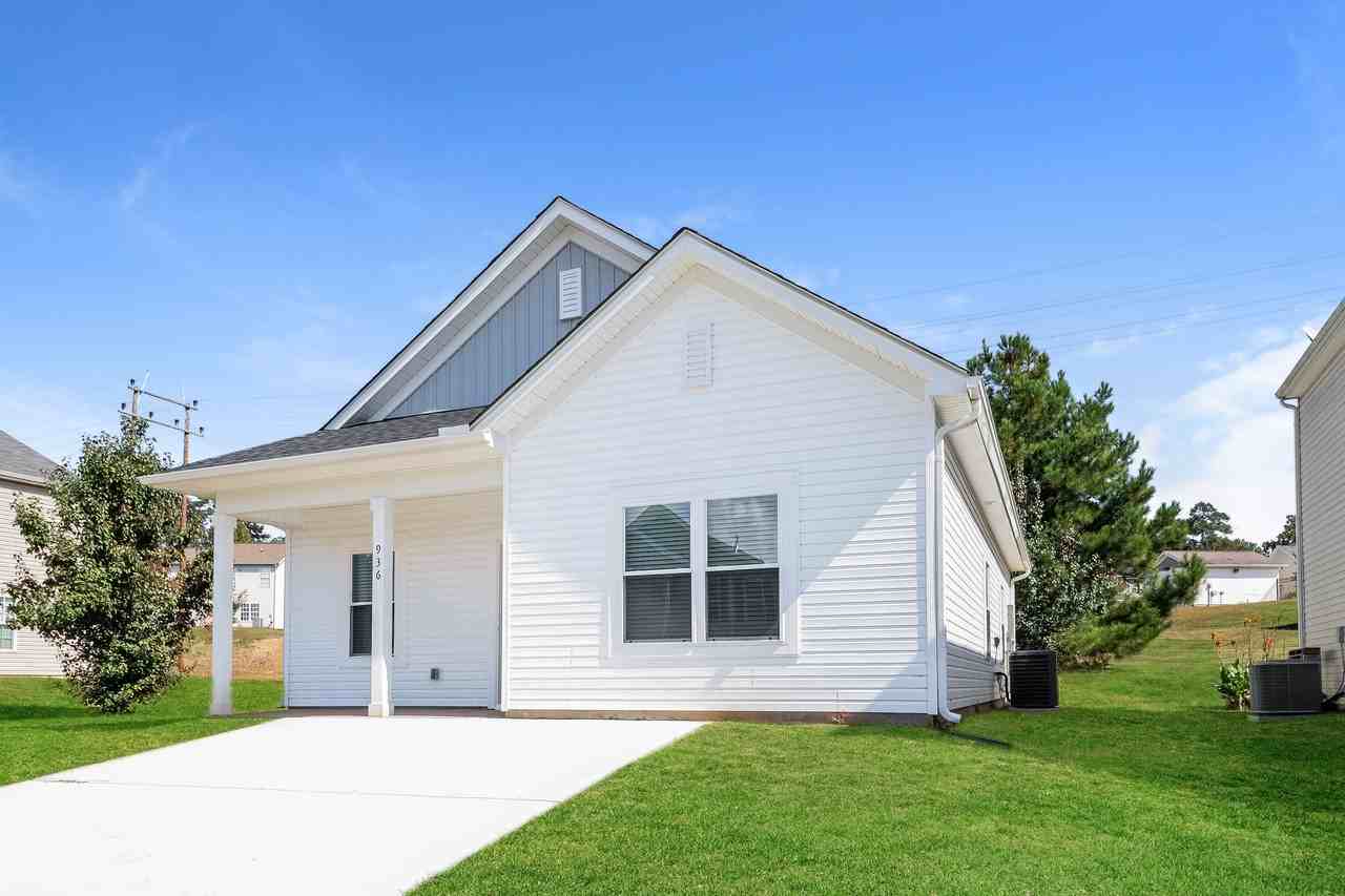 936 Cassidy Dr - Photo 2 of 16