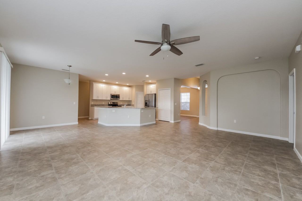 1131 Hollister Dr - Photo 3 of 21