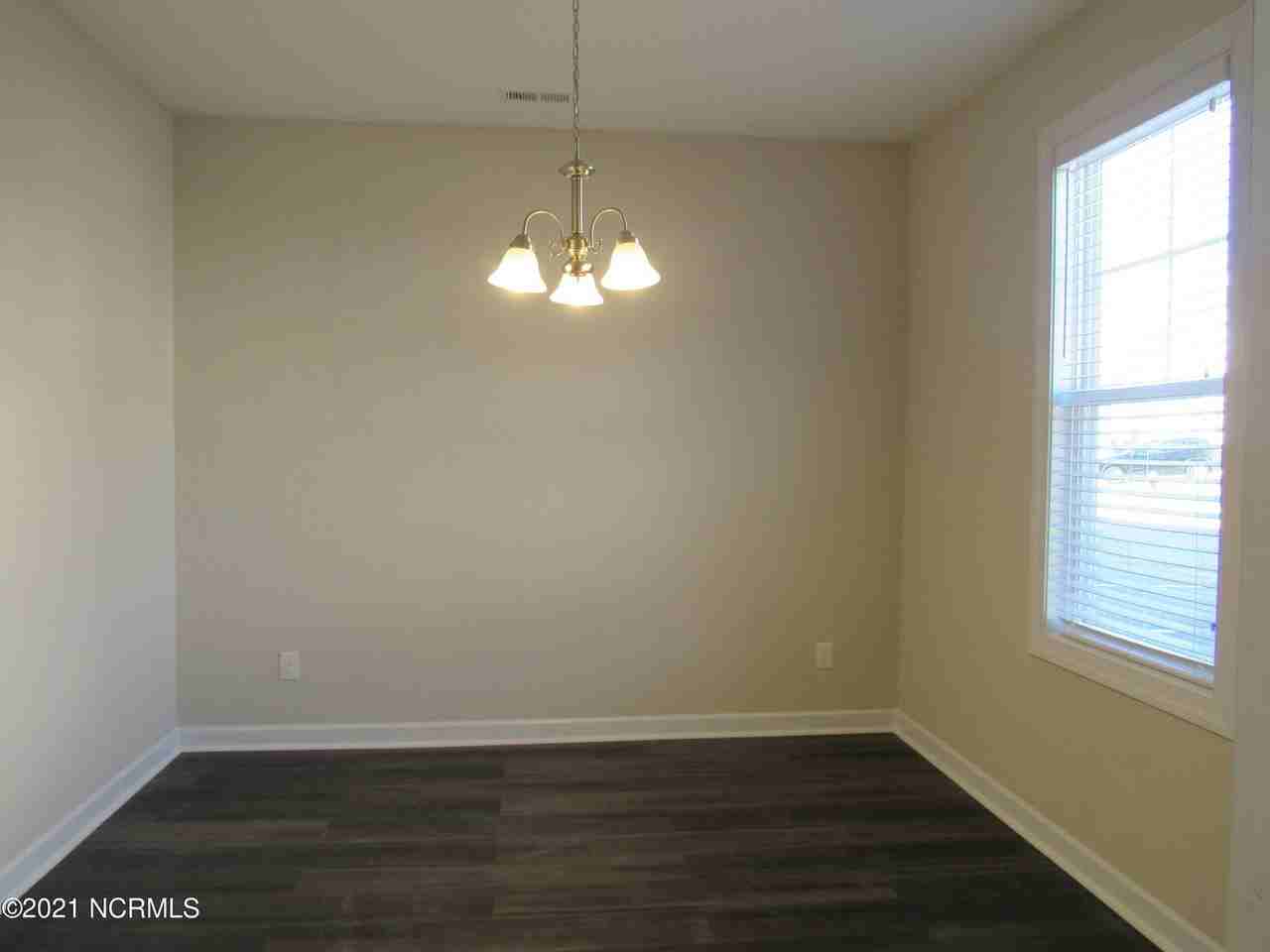 530 Caldwell Loop - Photo 3 of 16