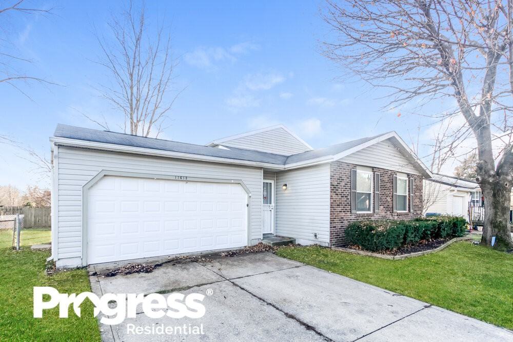 11613 Whidbey Dr - Photo 2 of 25