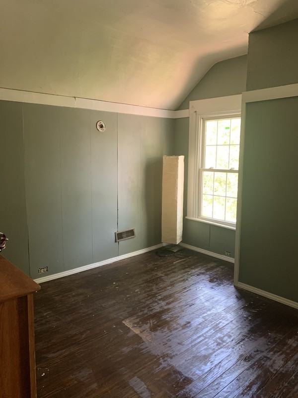 1032 Attic Bedroom In A House Near Uptown Charlotte #Wifi - Photo 7 of 12