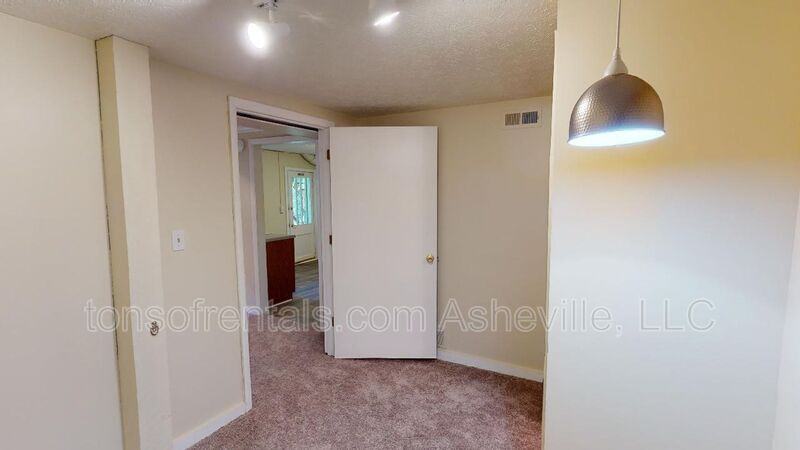 422 Old Buckeye Cove Rd - Photo 7 of 11