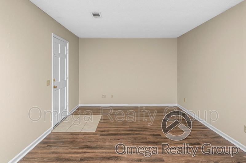 2711 18th Ave #13 - Photo 5 of 23