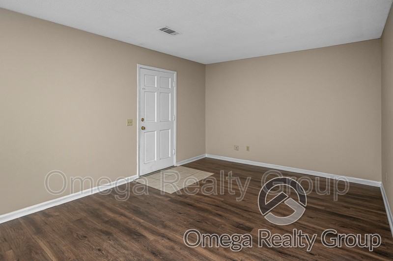 2711 18th Ave #13 - Photo 6 of 23