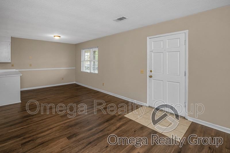 2711 18th Ave #13 - Photo 7 of 23