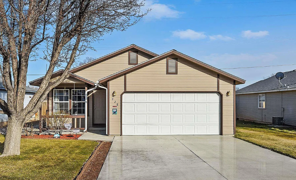 928 Aspen Grove Street #1