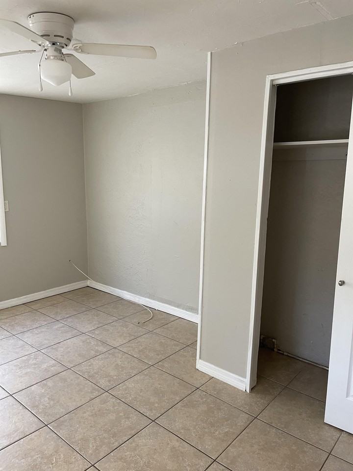 1540 Billie Street #1540B - Photo 5 of 6