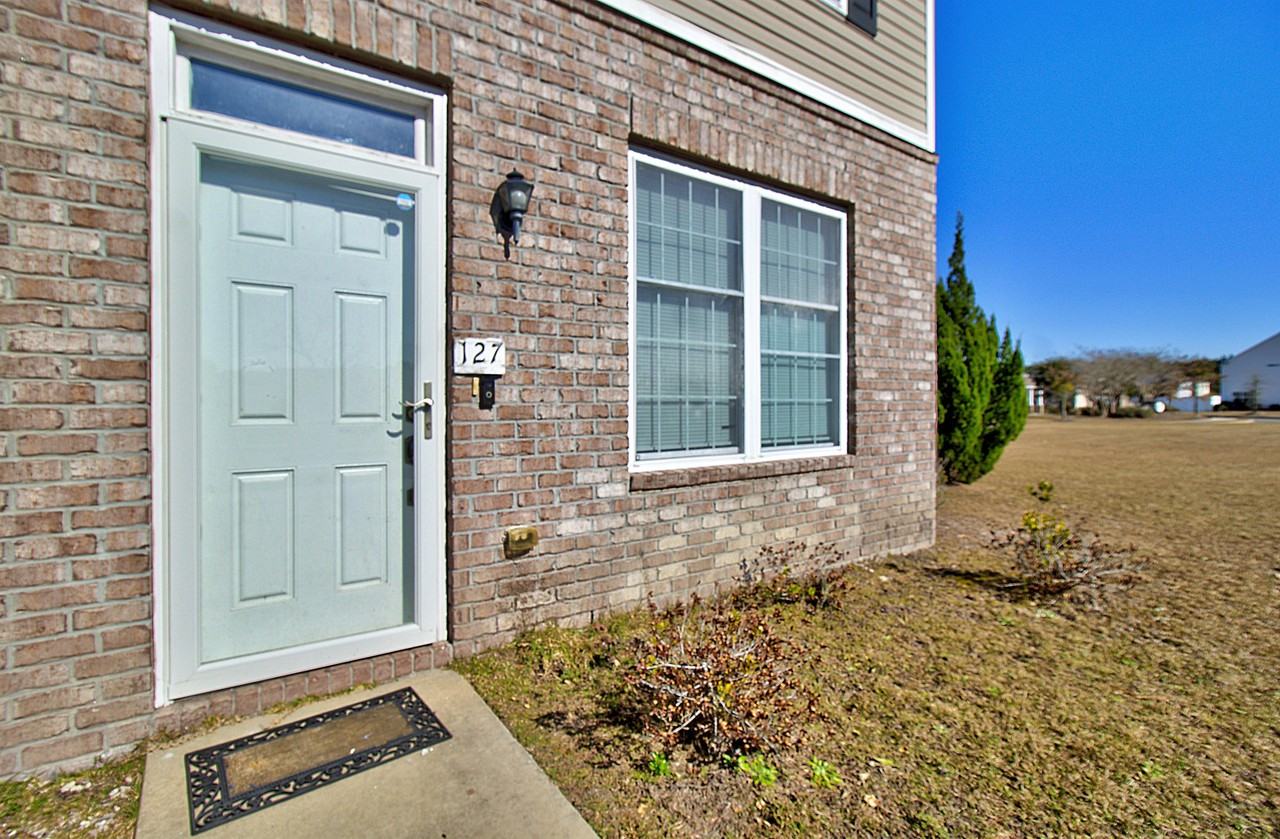 127 Davila St #1 - Photo 3 of 27