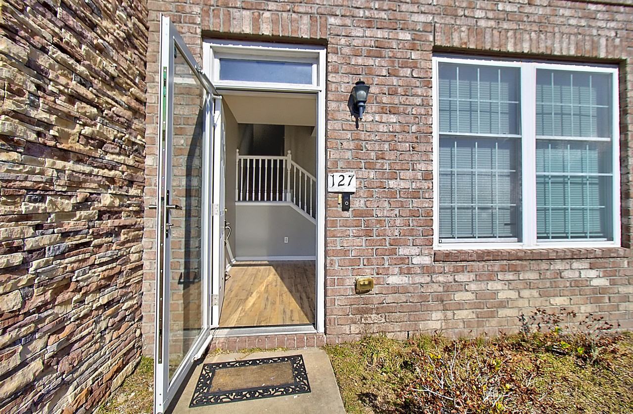 127 Davila St #1 - Photo 4 of 27