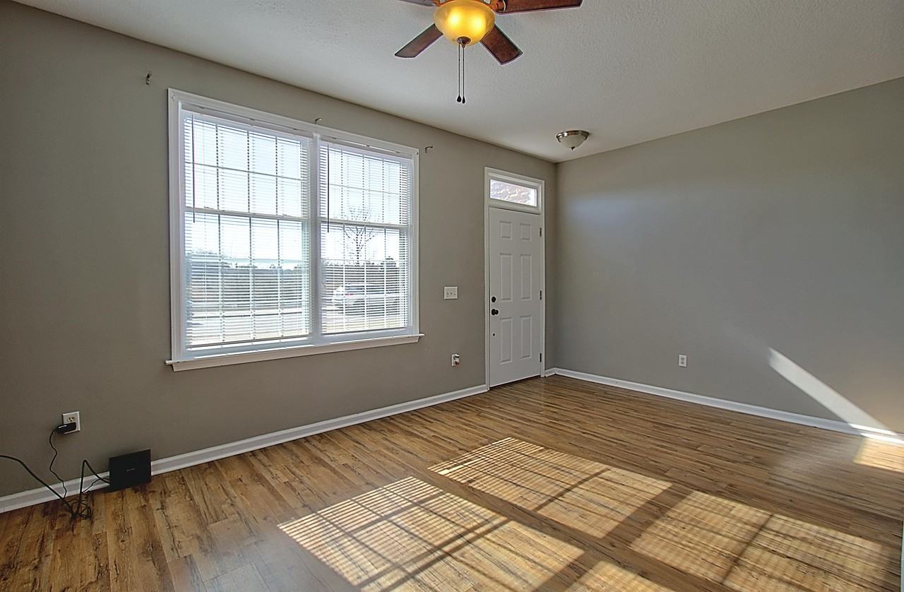 127 Davila St #1 - Photo 5 of 27