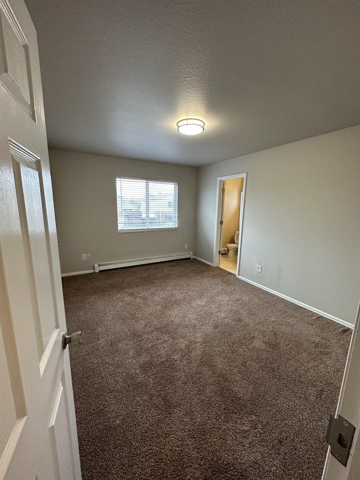 102 Bonnie Vista Dr #B - Photo 3 of 10