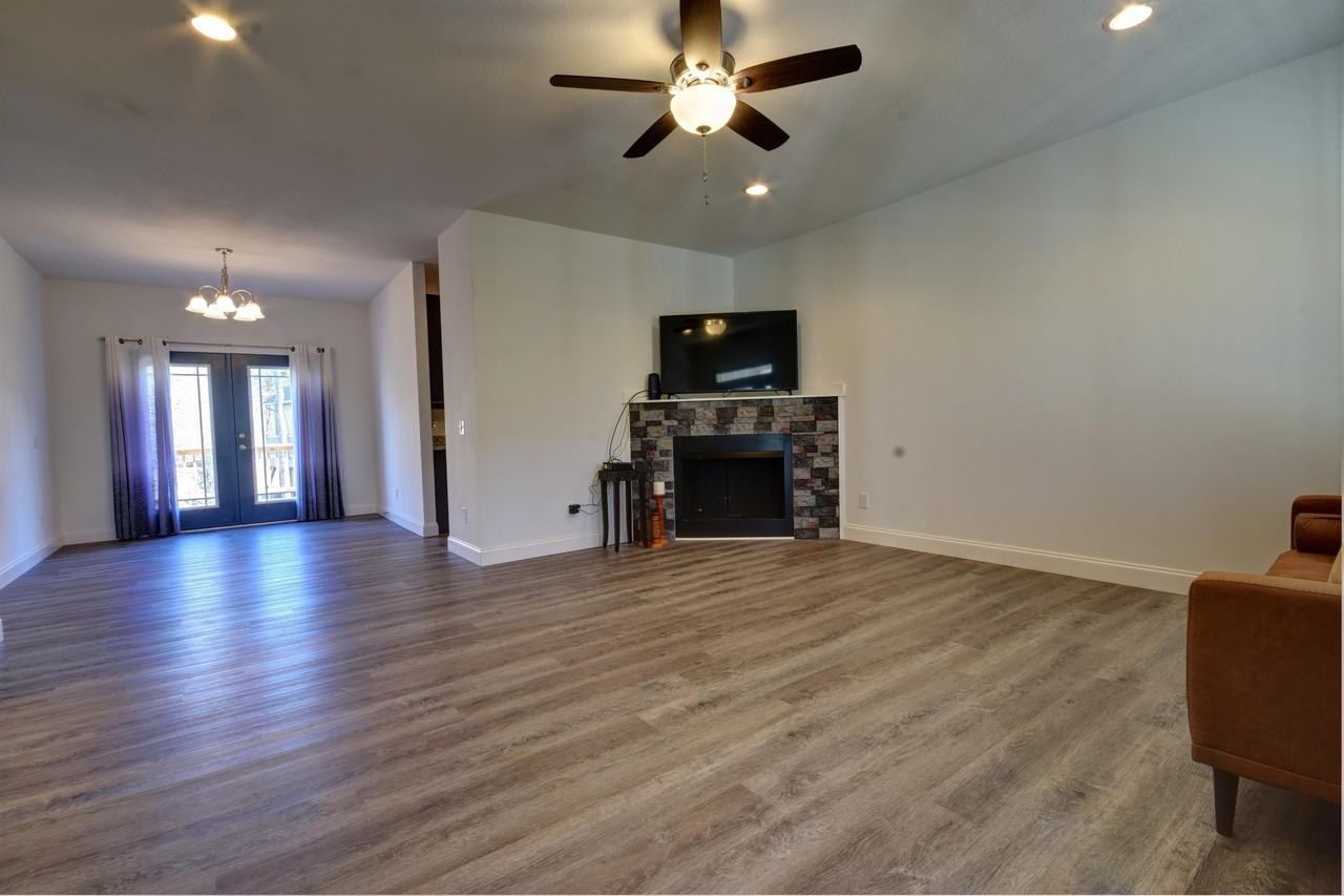 221 Dublin Ln #0 - Photo 2 of 20