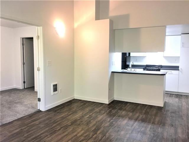 1099 S Dale St - Photo 7 of 22