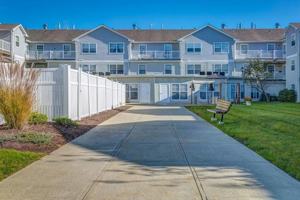 featured image of 1 Land Mark Dr