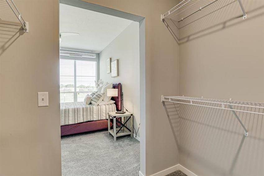 7 W Travelers Trl - Photo 6 of 15