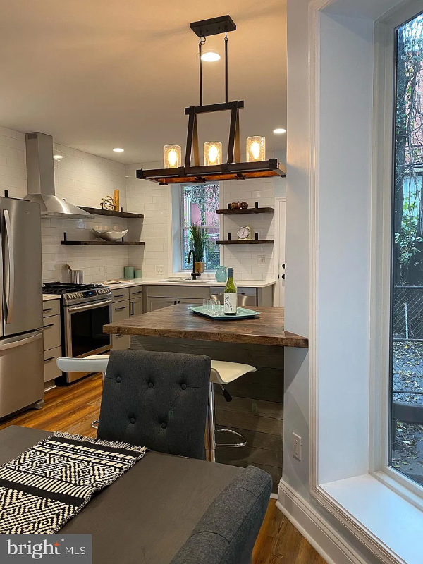 629 S Yewdall St - Photo 6 of 15