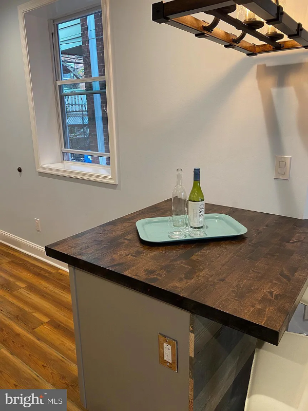 629 S Yewdall St - Photo 7 of 15