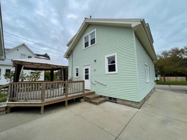 822A N Evans St - Photo 3 of 14