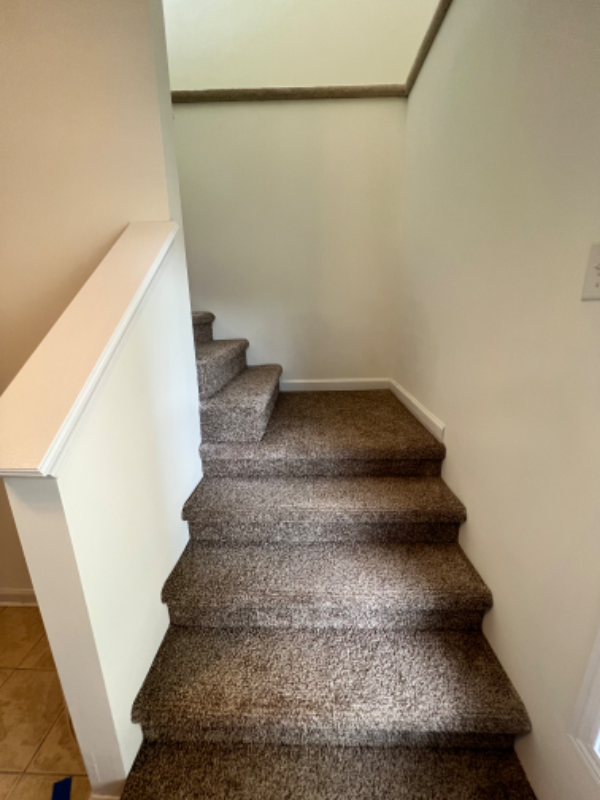 116 Roberts Rdg - Photo 3 of 16