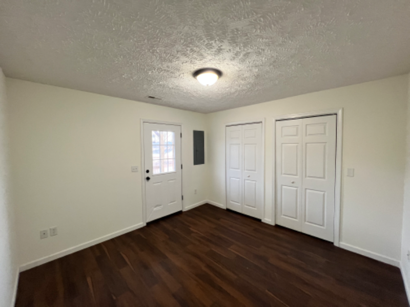 116 Roberts Rdg - Photo 4 of 16