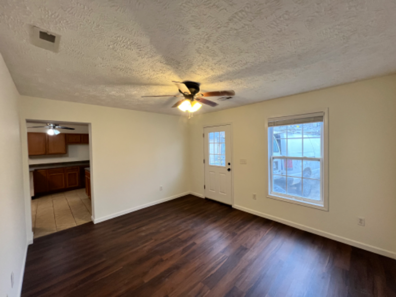 116 Roberts Rdg - Photo 6 of 16