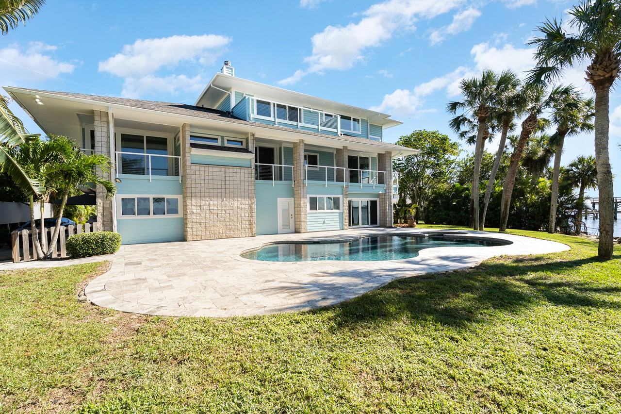 400 Richards Rd - Photo 3 of 30