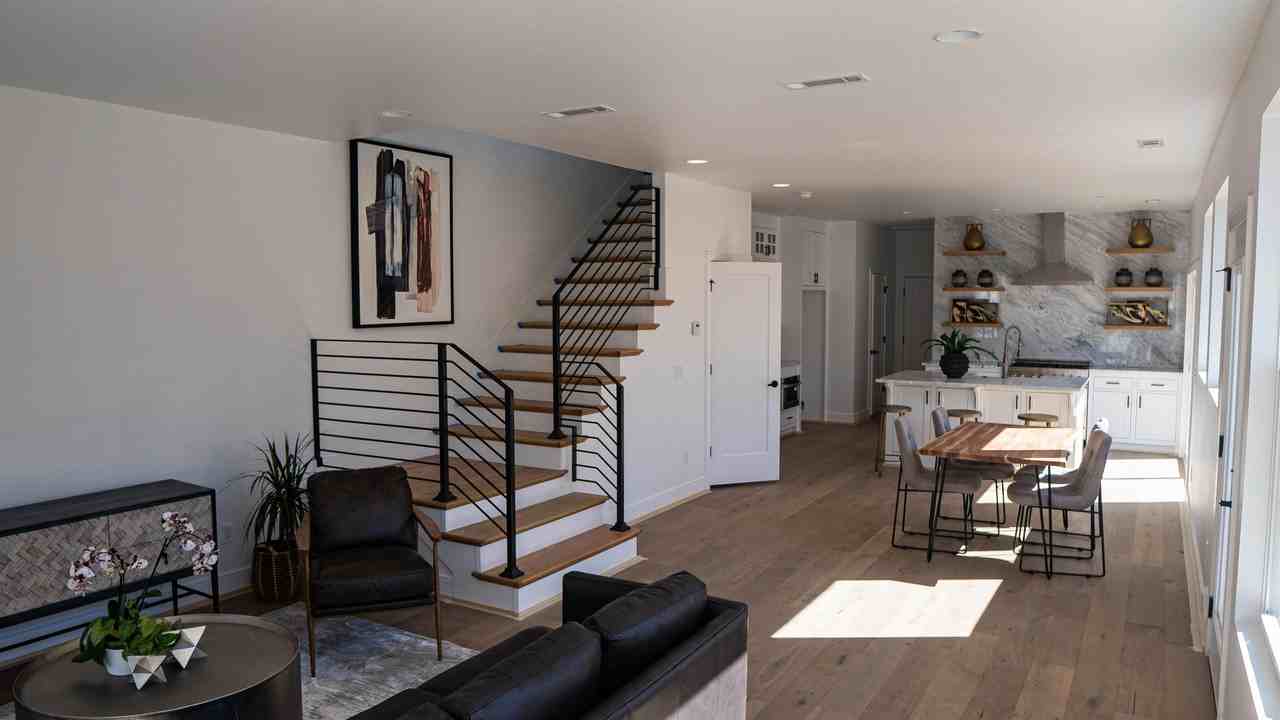 612 South Willow Avenue #1 - Photo 5 of 8