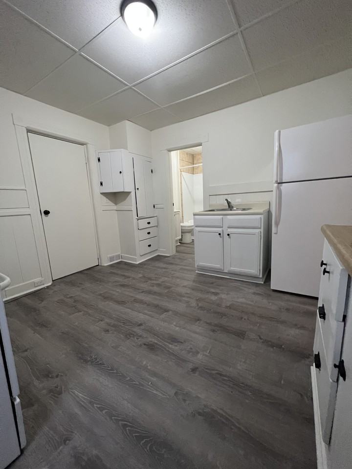 30 William St - Photo 2 of 9