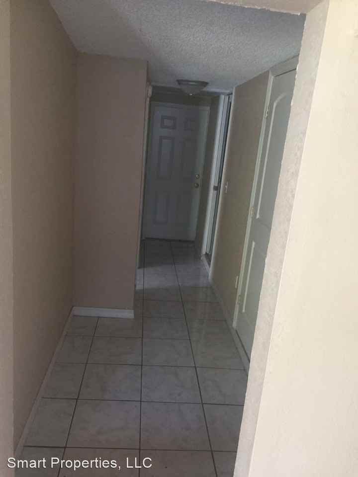 2715 Ellis Ave - Photo 2 of 10