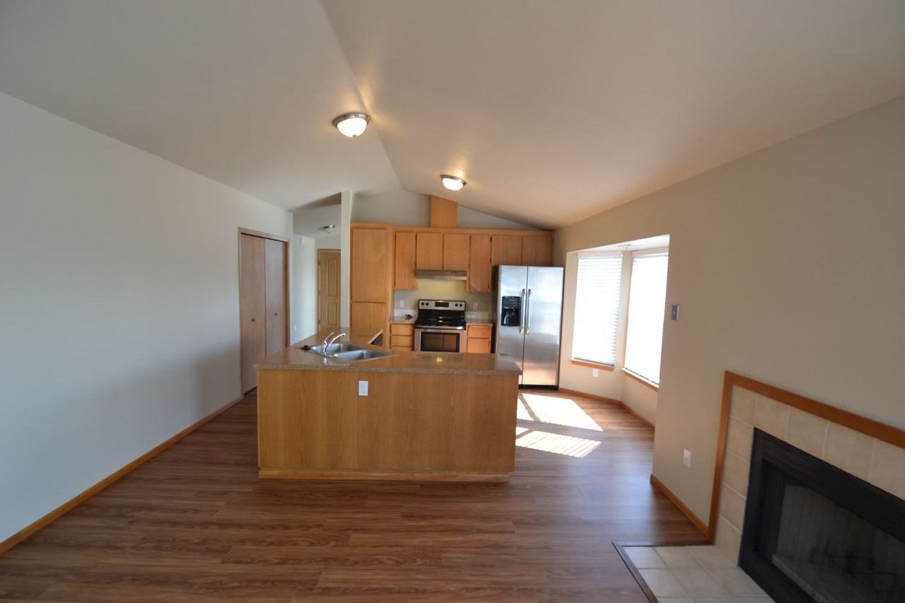 32625 18th Pl Sw - Photo 3 of 11