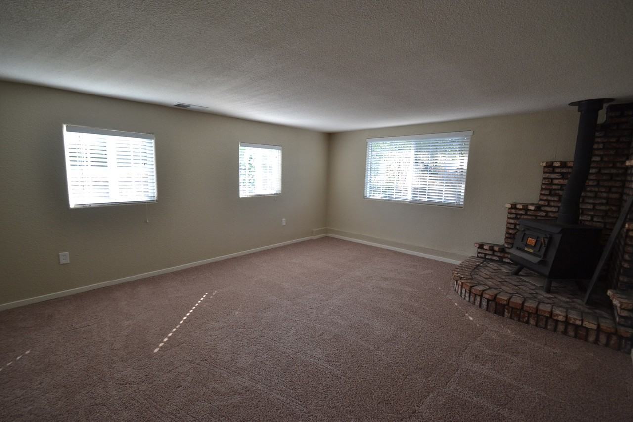 2236 Cold Springs Rd - Photo 3 of 9