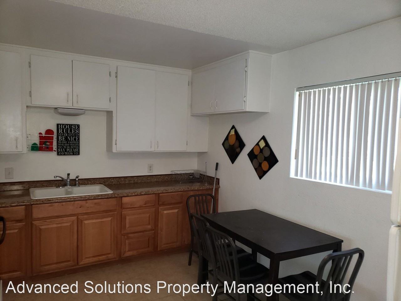 1571 College View Dr - Photo 3 of 13