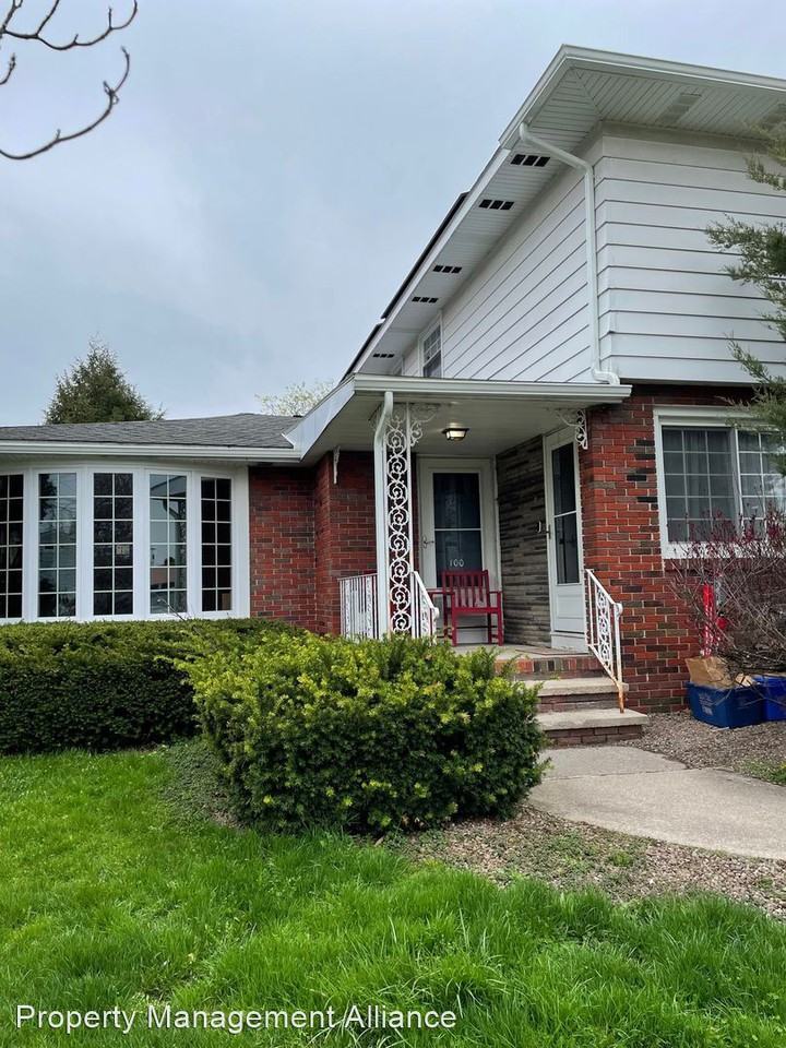 100 Darlington Rd E #2 - Photo 2 of 13