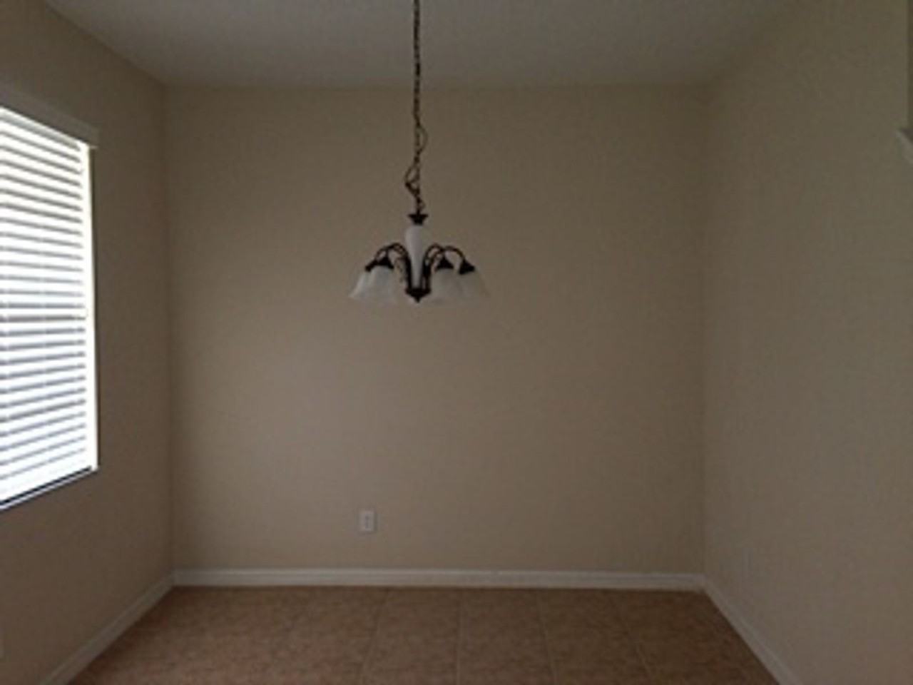 2029 Tullagee Ave - Photo 3 of 25