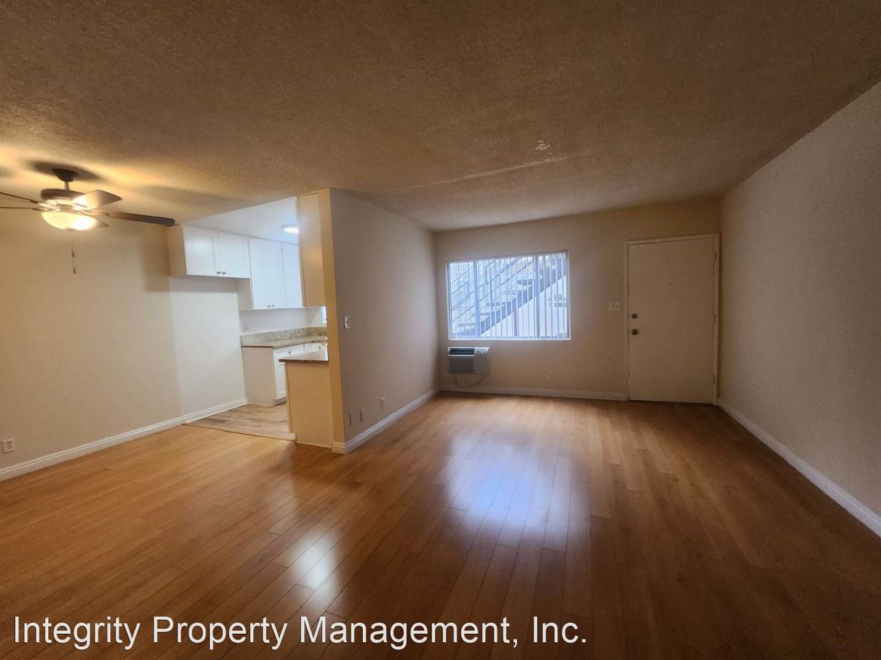 437 Palm Drive - Photo 2 of 11