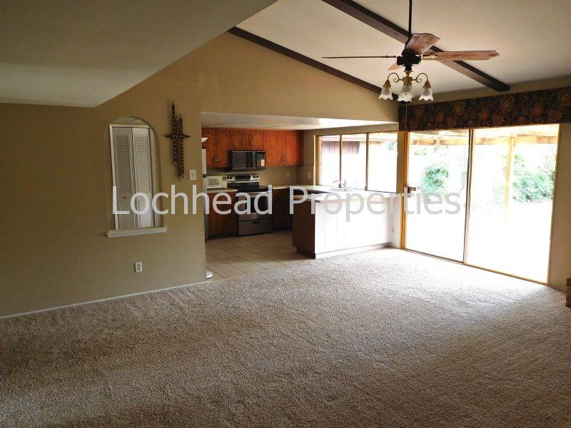 3014 Flagstone Dr - Photo 3 of 17