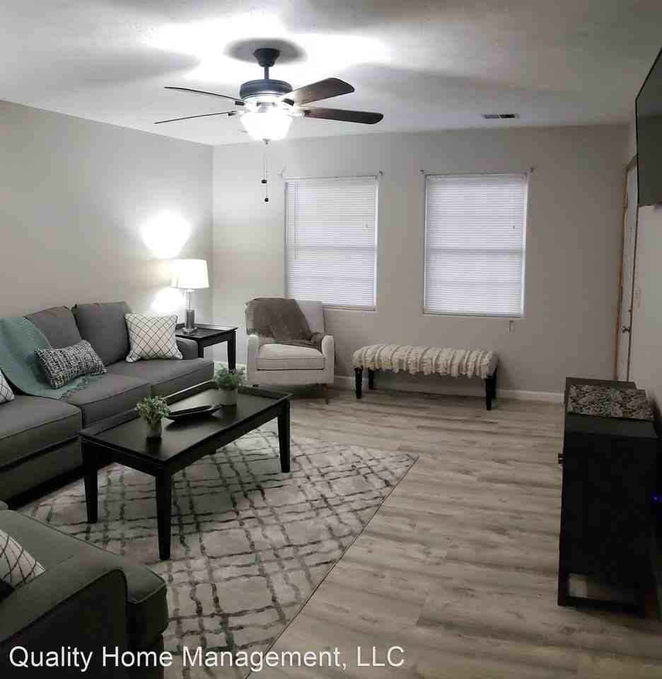 Fully Furnished Apartment - Female Tenant Looking for a Female Roommate - Photo 3 of 13