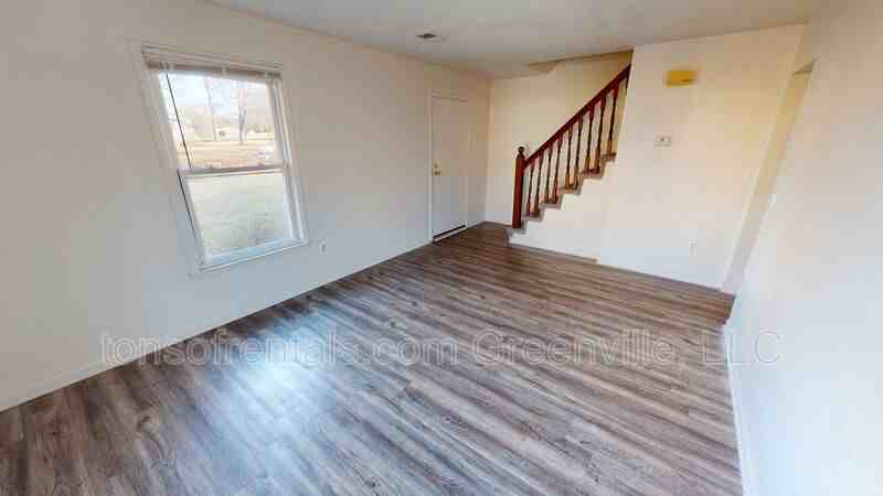 803 Davenport Rd - Photo 2 of 15