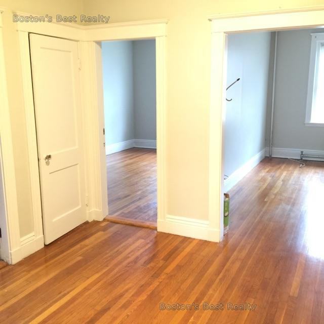 78 Kilsyth Rd #4 - Photo 5 of 15