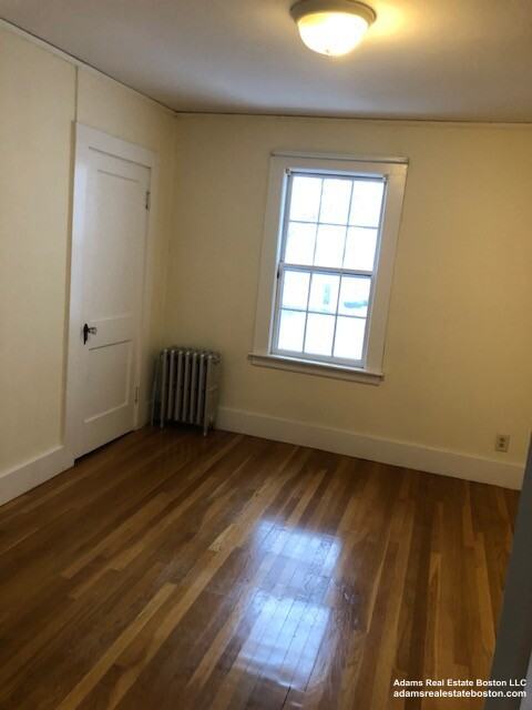 Elm St #3 - Photo 3 of 6