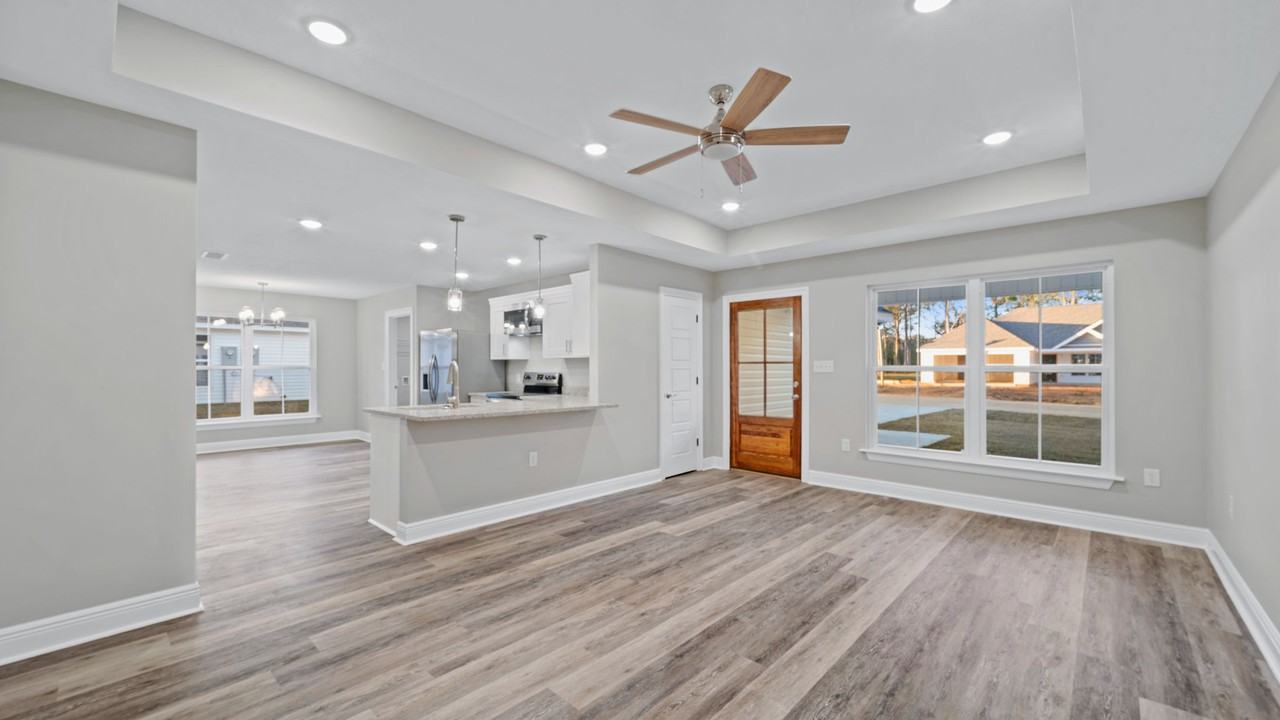 8 Bellamy Ln - Photo 4 of 21
