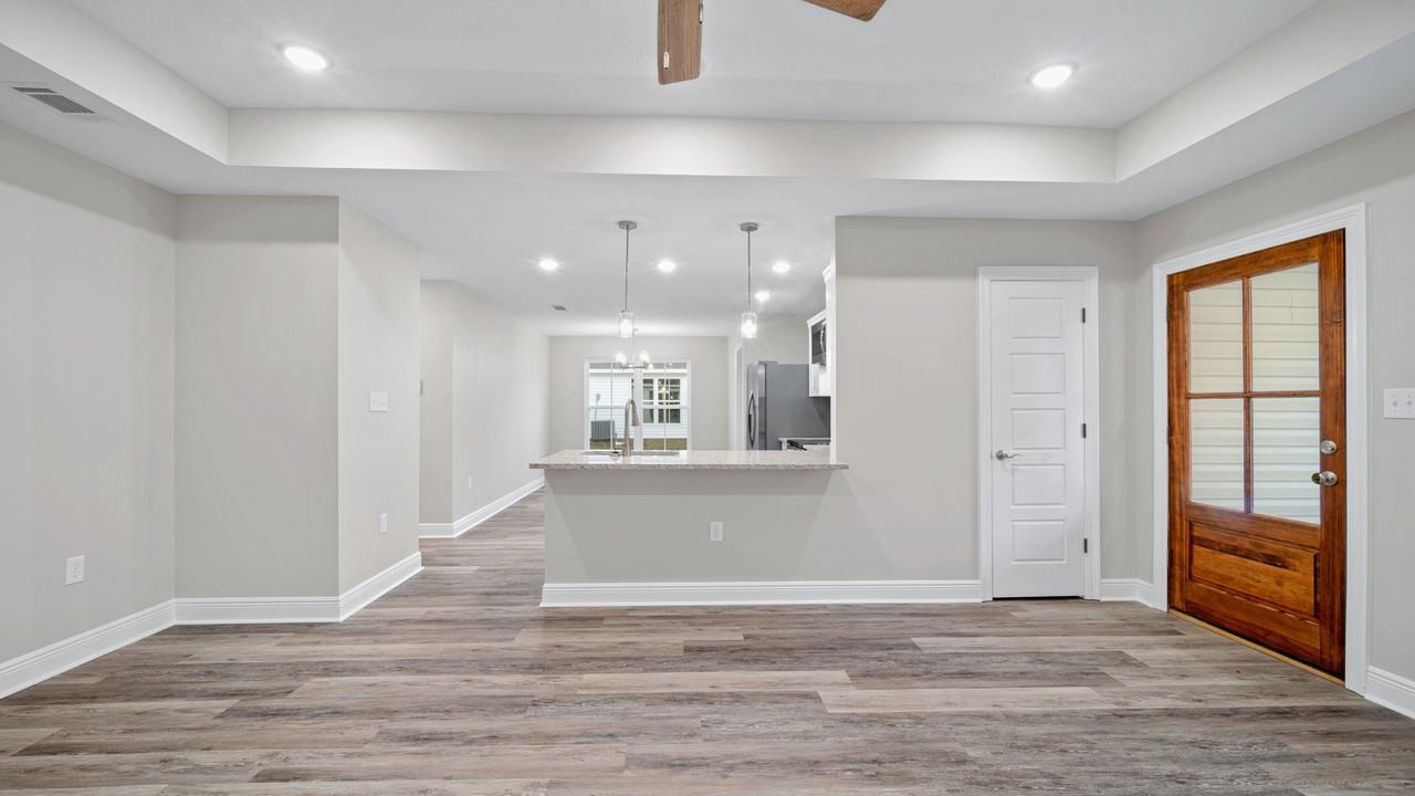 8 Bellamy Ln - Photo 5 of 21